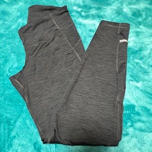 🌟3/40🌟 OLD NAVY ACTIVE Go-Dry Leggings